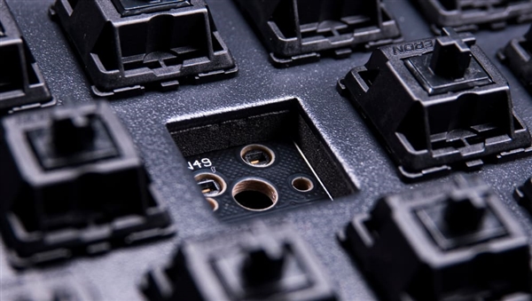 么是键盘热插拔 个性定制由你来造新葡京娱乐城哎~就是玩!究竟什(图3) 么是键盘热插拔 个性定制由你来造新葡京娱乐城哎~就是玩!究竟什(图3)